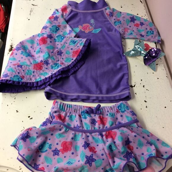 UV Skinz swim set size 3T EUC